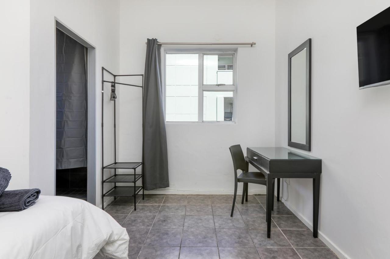 Inn & Out Express Sea Point Cape Town Eksteriør bilde